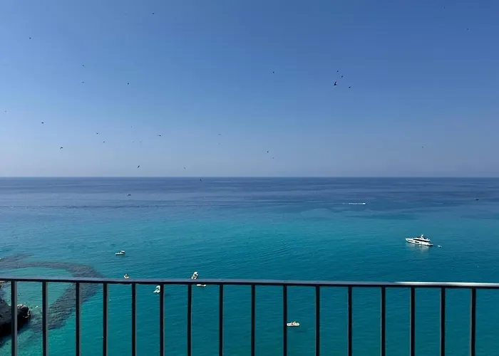 Harmonia With Breathtaking View And A Perfect Location 特罗佩阿